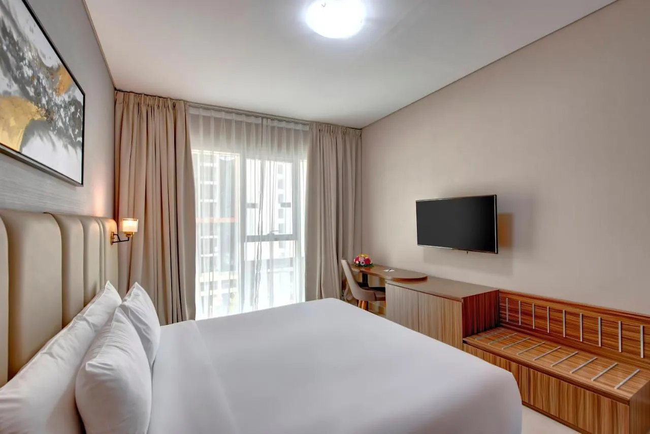 Royal Regency Suites Marina Dubai 3*,