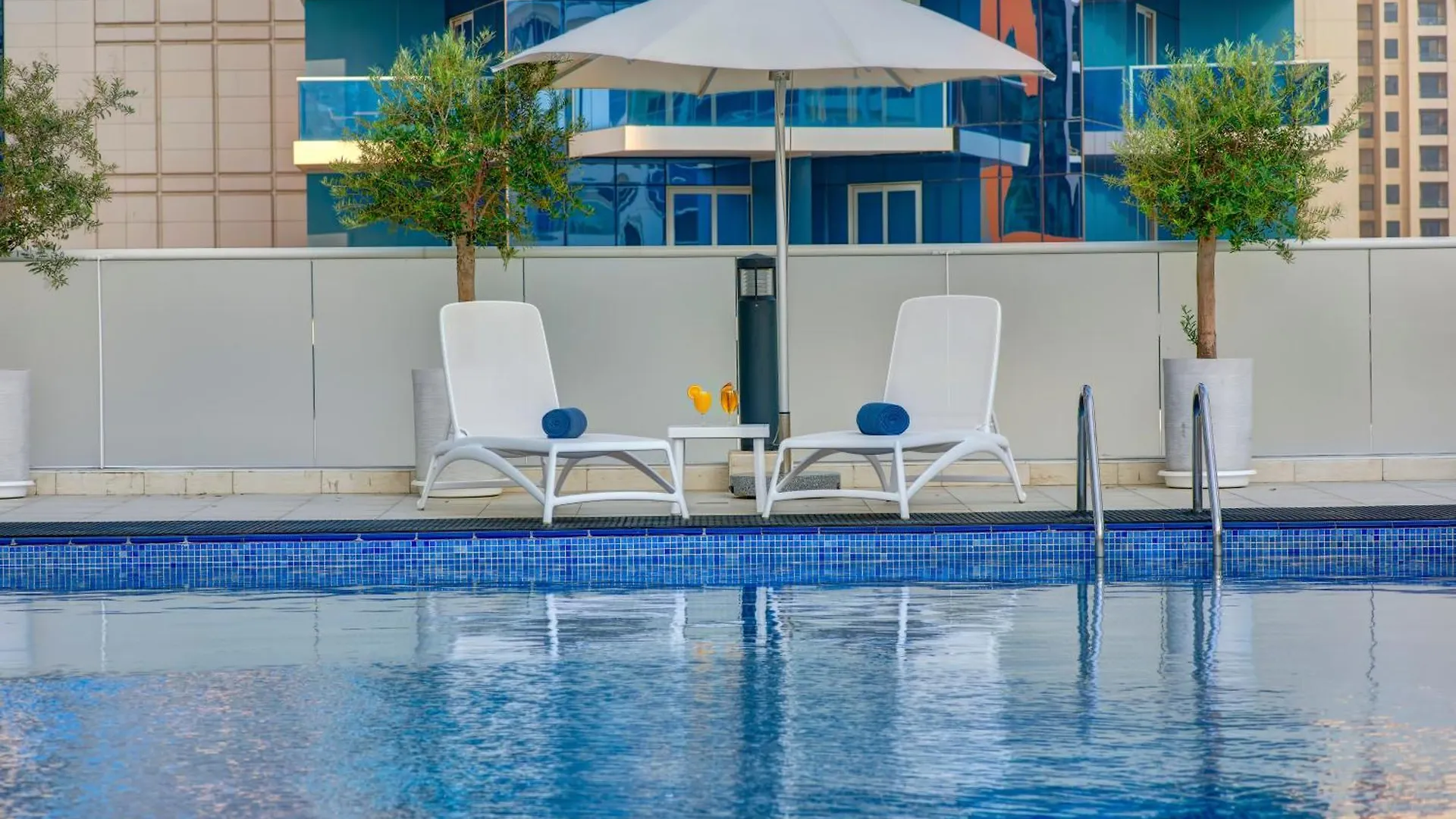 Royal Regency Suites Marina Dubai 3*,